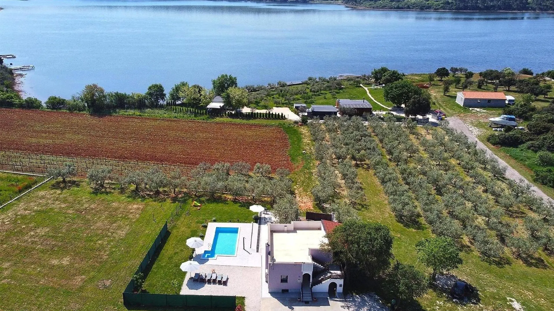 Ferienhaus Mit Privatpool Fuer 6 Personen Ca 100 Qm In Pomer, Istrien Istrische Riviera Croatia